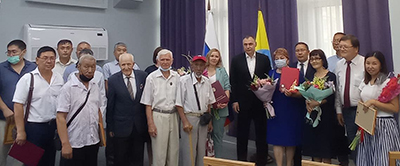 Всем строителям сегодня – поздравления, почёт...