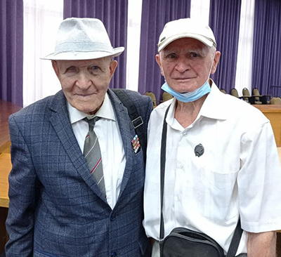 Всем строителям сегодня – поздравления, почёт...